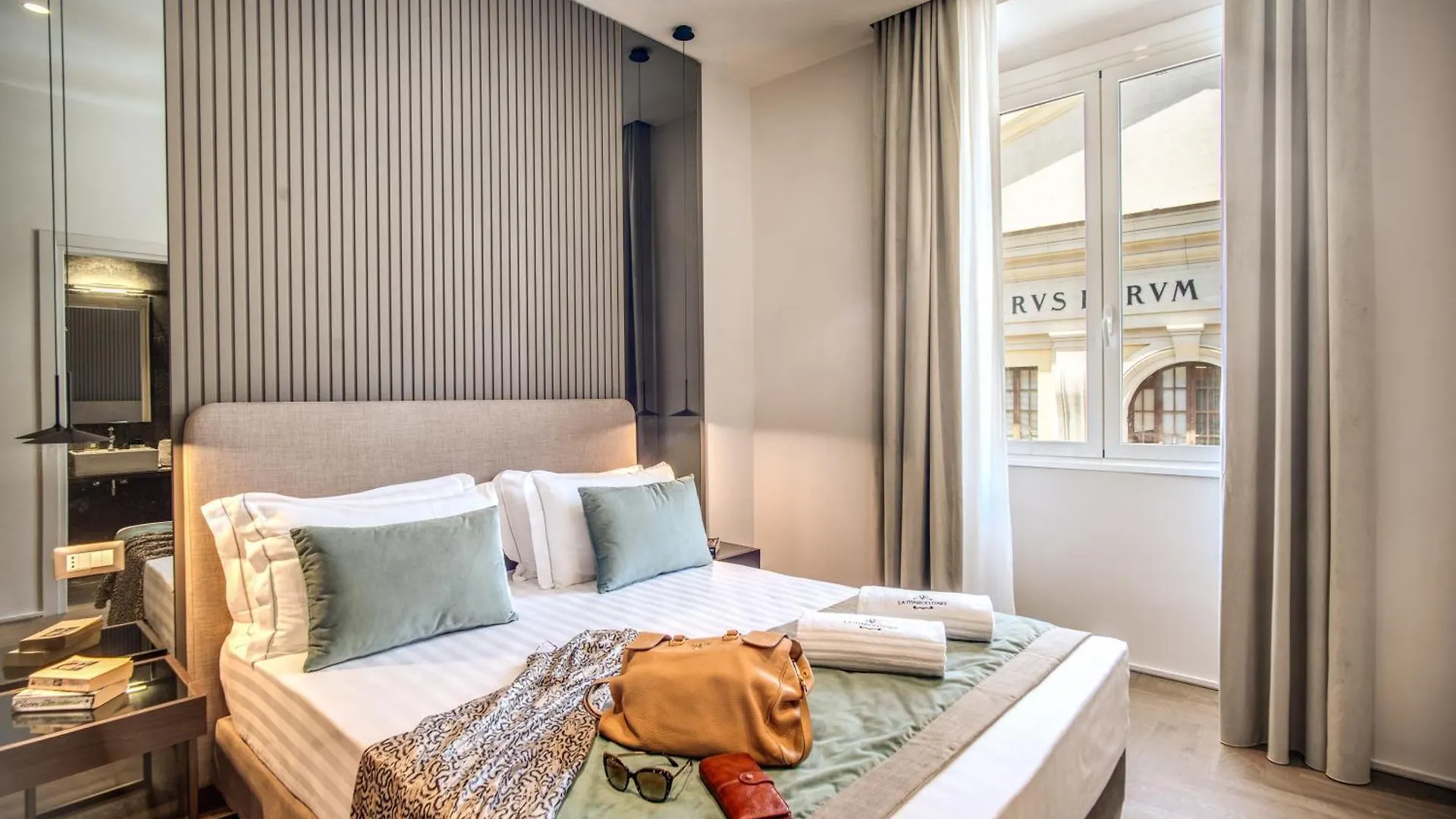 Hotel 77 Seventy-Seven Luxury Suites - Maison D\'Art Collection联系方式